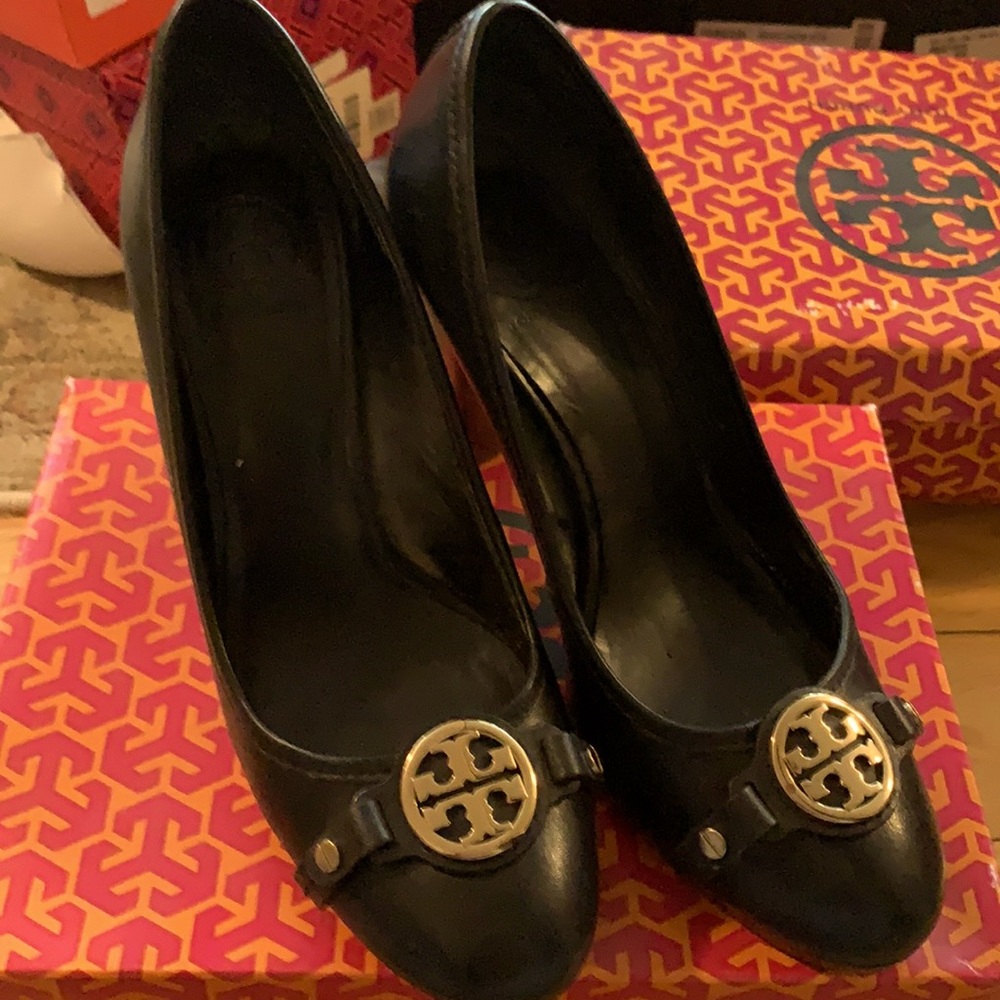 Tory Burch Heels. So chic!
